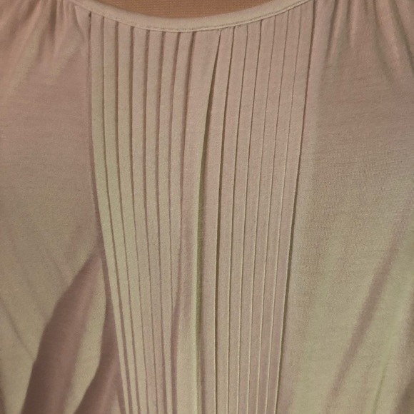 Pretty White Knit Top - Picture 2 of 8